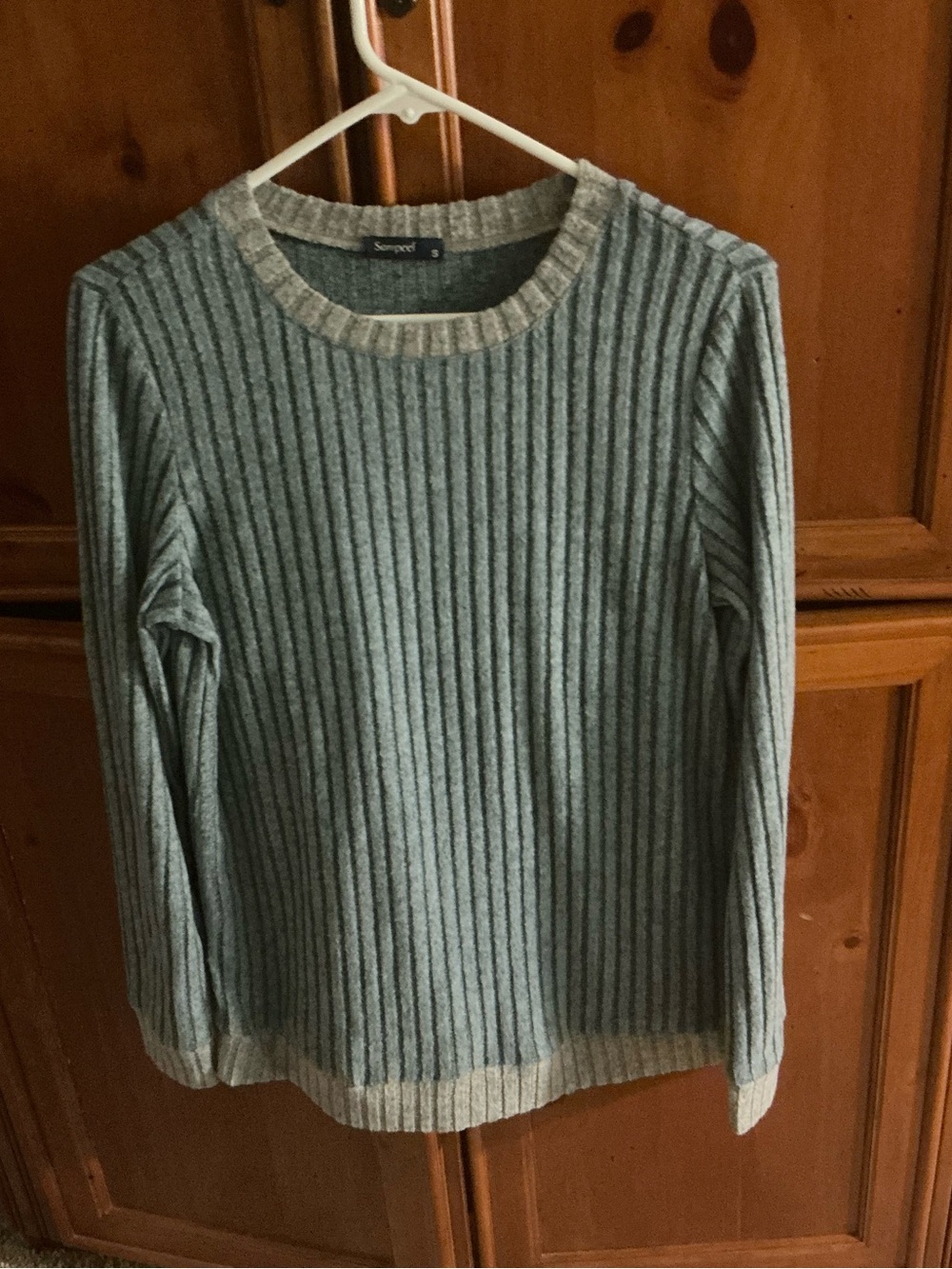 Lightweight sweater/top